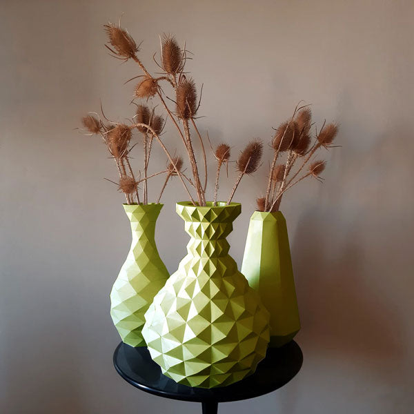 3 Vases